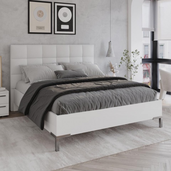 кровать в спальню