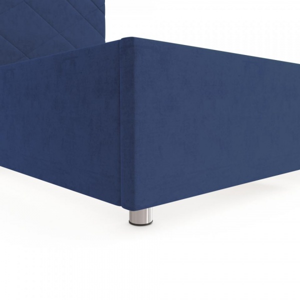 кровать в спальню