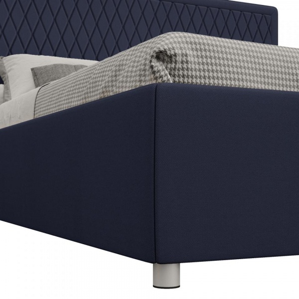 кровать в спальню