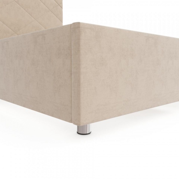 кровать в спальню