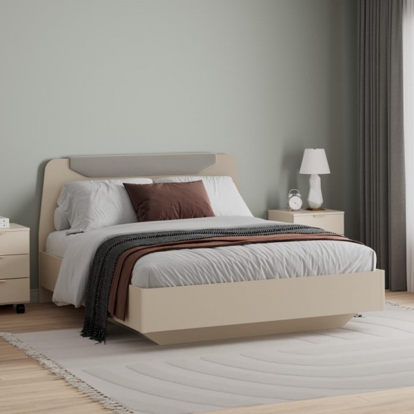 кровать в спальню