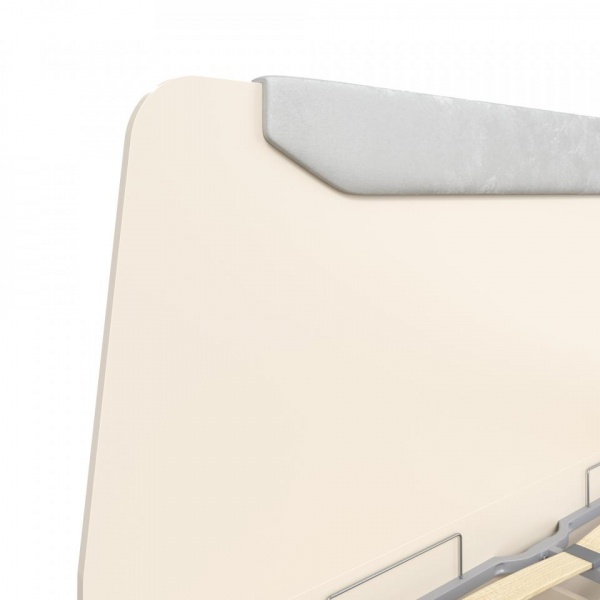 кровать в спальню