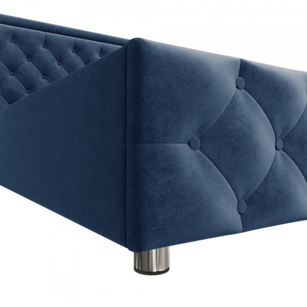 кровать в спальню