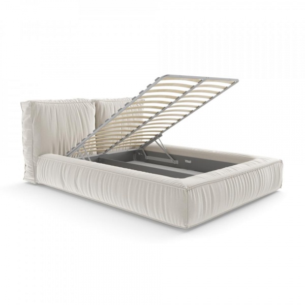 кровать в спальню