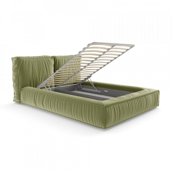 кровать в спальню