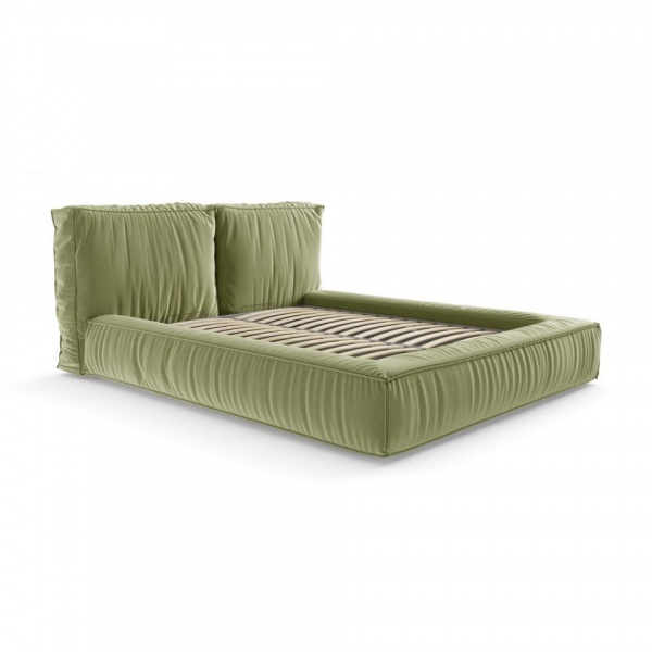 кровать в спальню