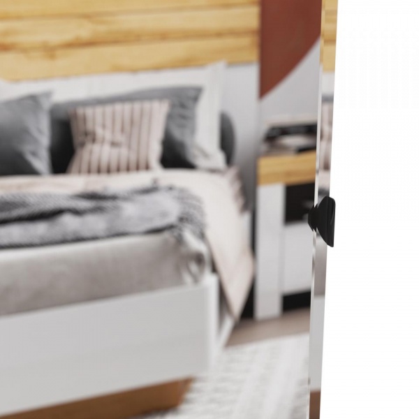 Распашные шкафы