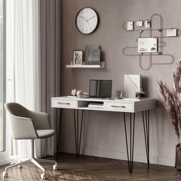 письменный стол в комнату