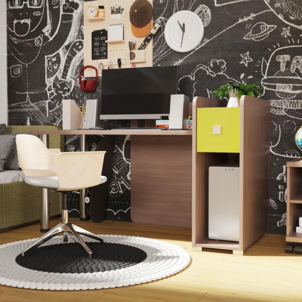 детский письменный стол