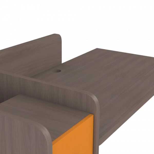 детский письменный стол