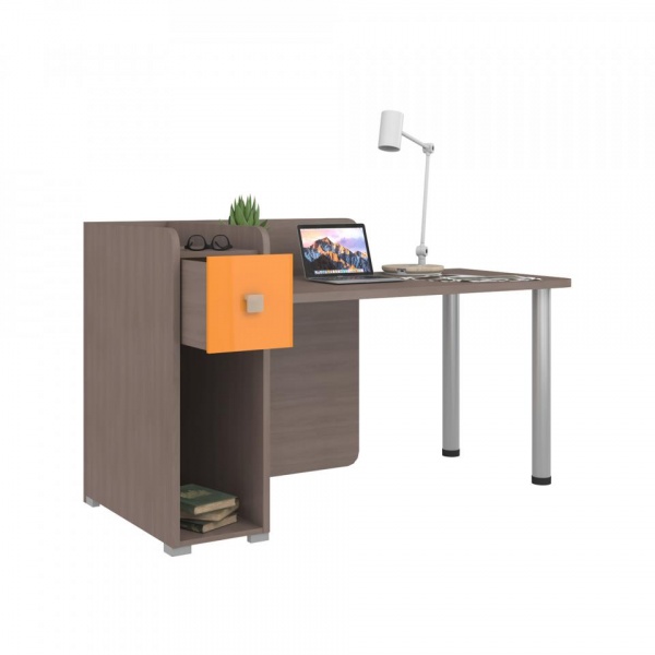 детский письменный стол