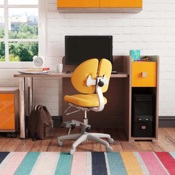 детский письменный стол