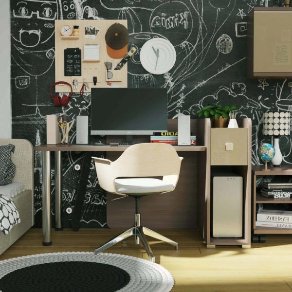 детский письменный стол