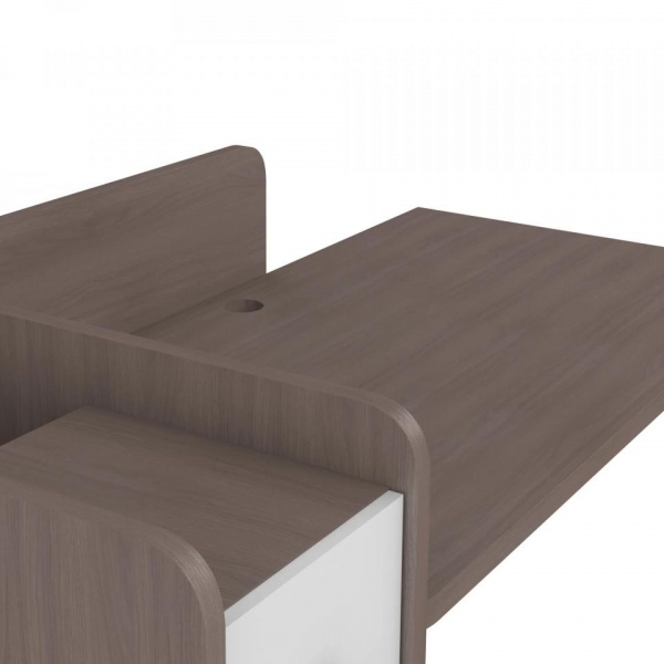 детский письменный стол