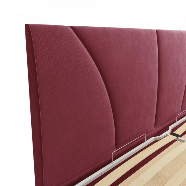 кровать в спальню