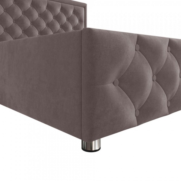 Двуспальные кровати