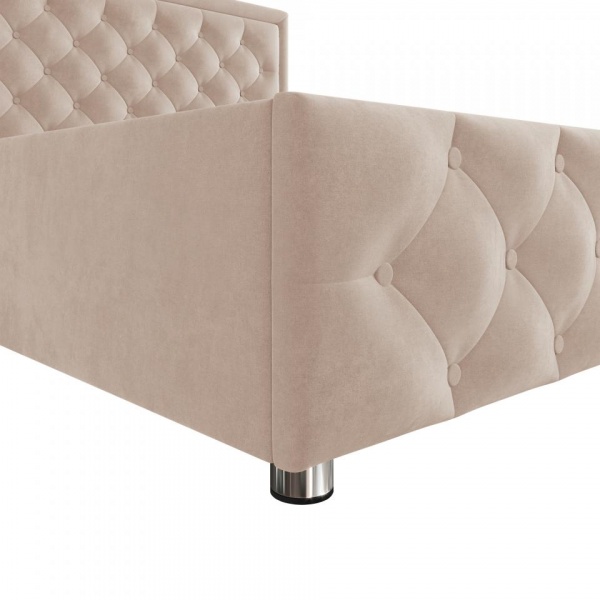 кровать в спальню