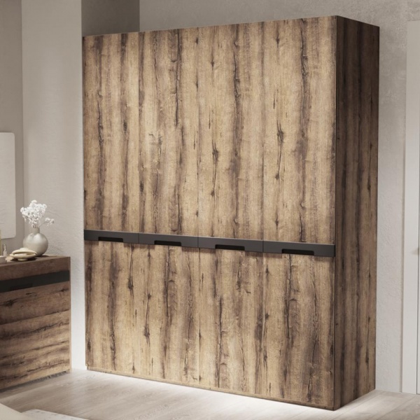 Распашные шкафы