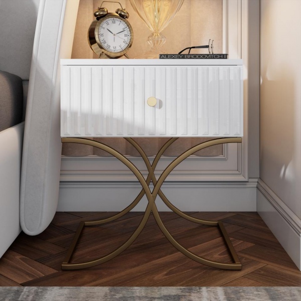 прикроватные тумбы