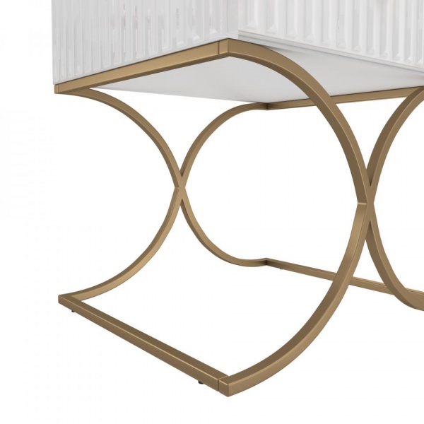 прикроватные тумбы