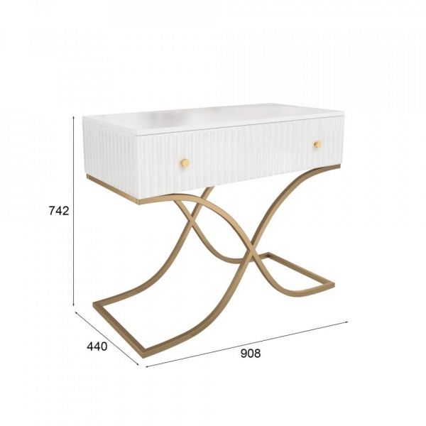 Туалетный стол