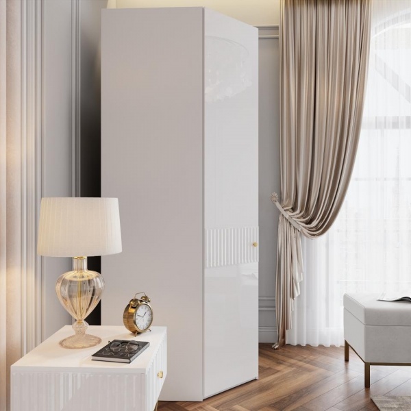 Распашные шкафы