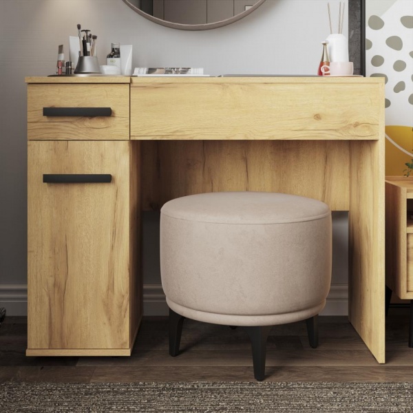 Туалетный стол