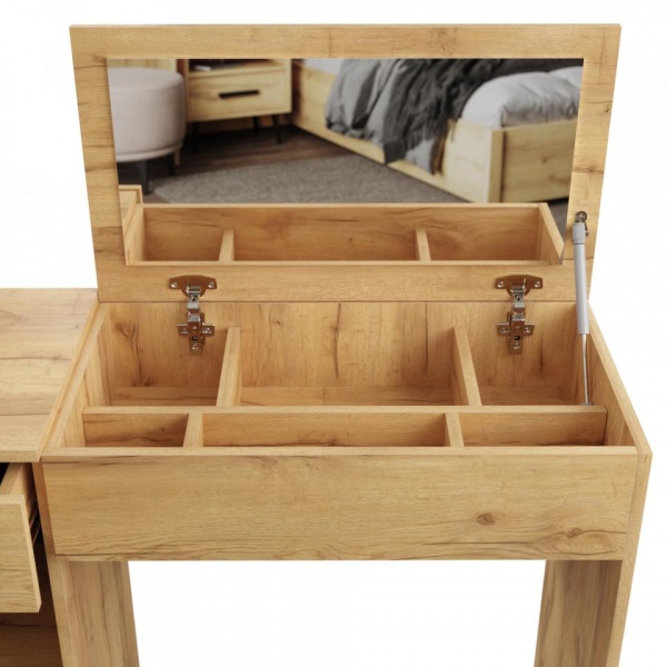 Туалетный стол