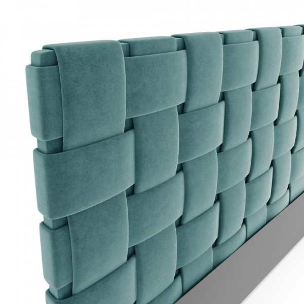 кровать в спальню