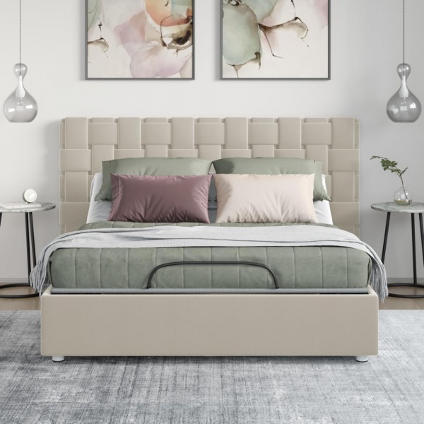 кровать в спальню