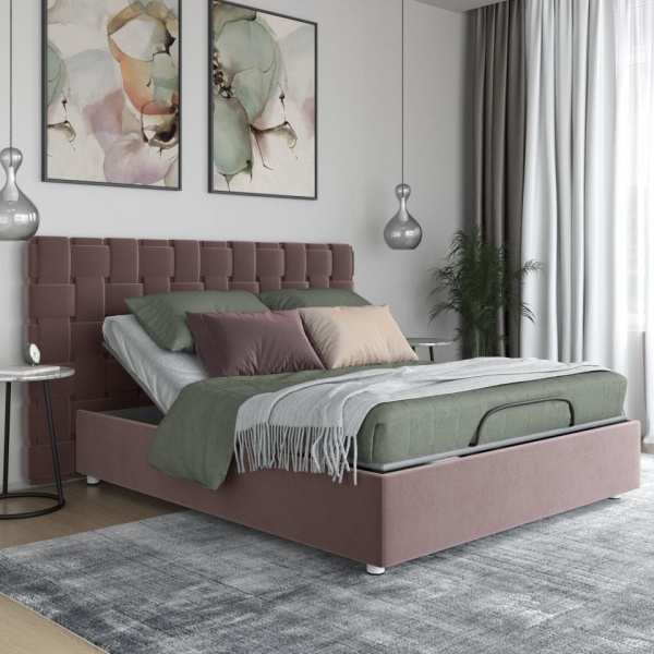 кровать в спальню