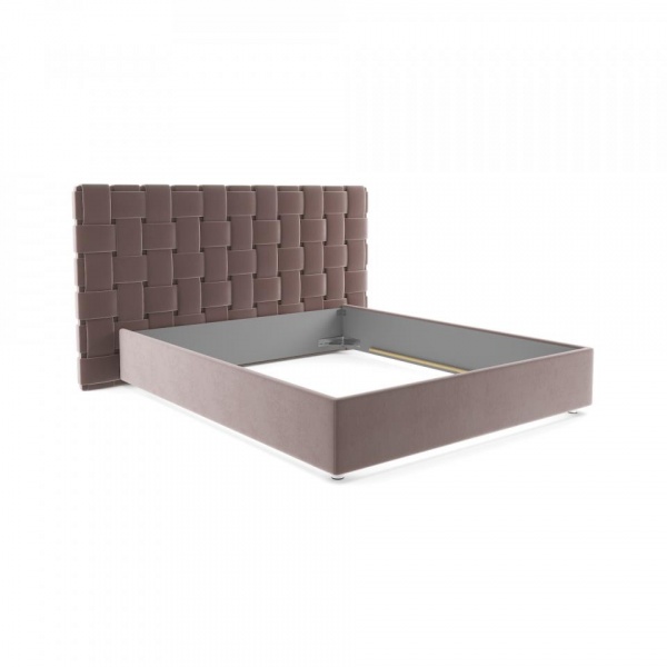 кровать в спальню