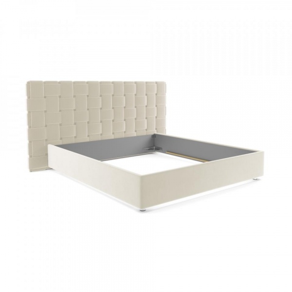 Двуспальные кровати