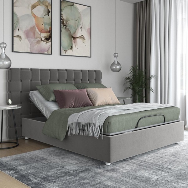 кровать в спальню