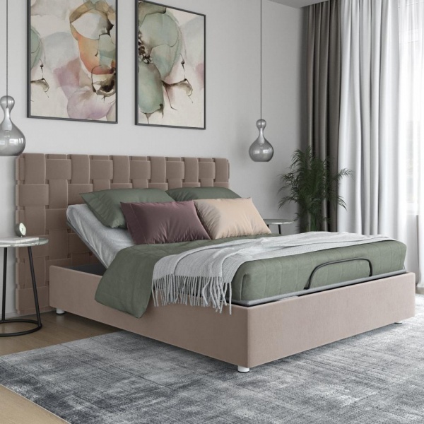 кровать в спальню