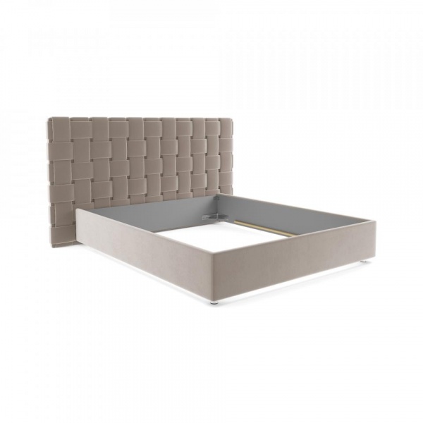 Двуспальные кровати