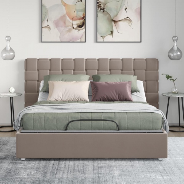 Двуспальные кровати