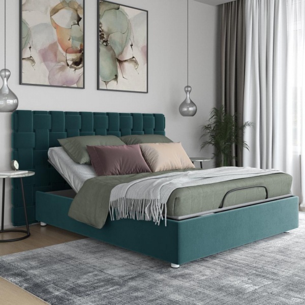 кровать в спальню