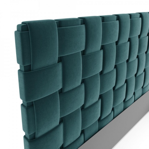 кровать в спальню