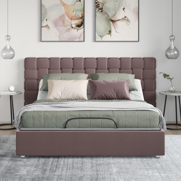 Двуспальные кровати