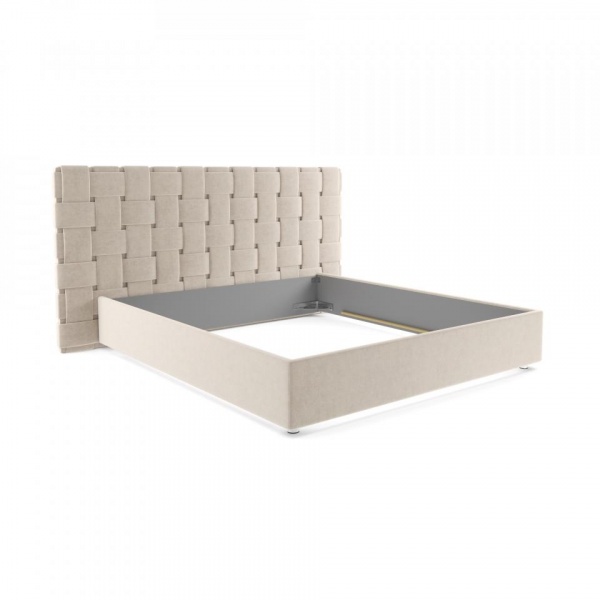 Двуспальные кровати