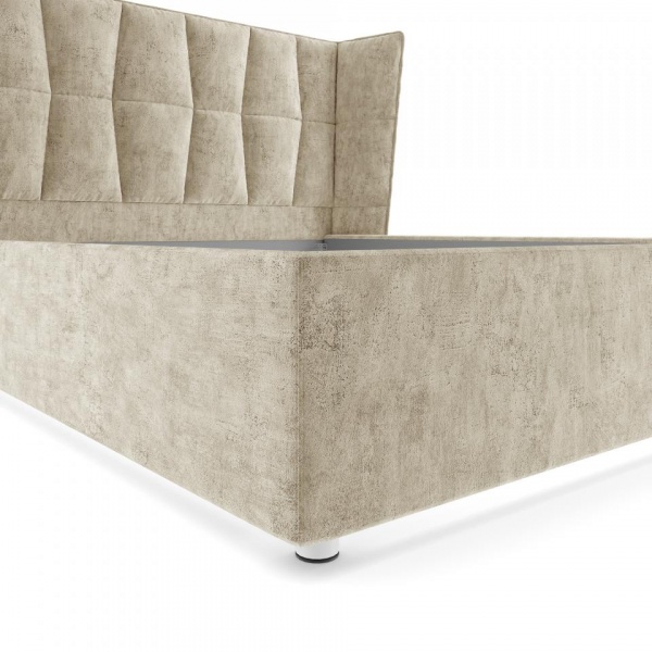 кровать в спальню