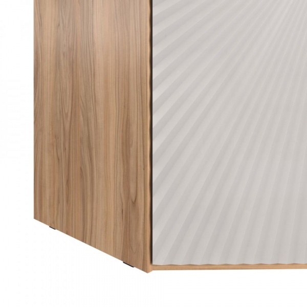 Распашные шкафы