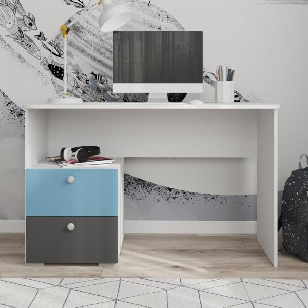 детский письменный стол