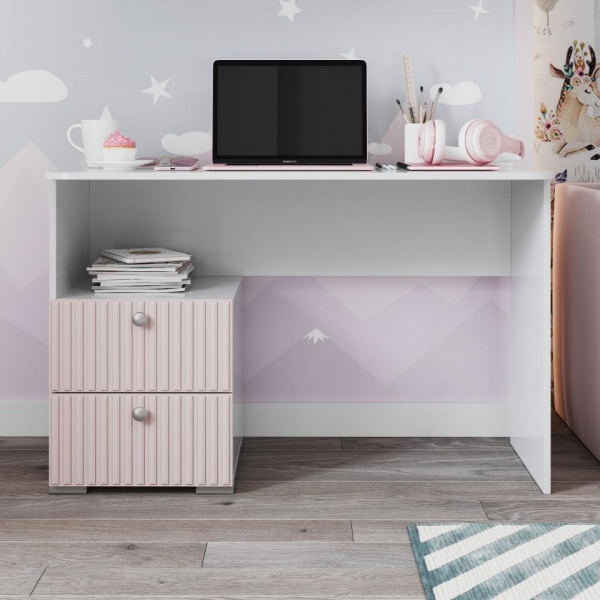 детский письменный стол