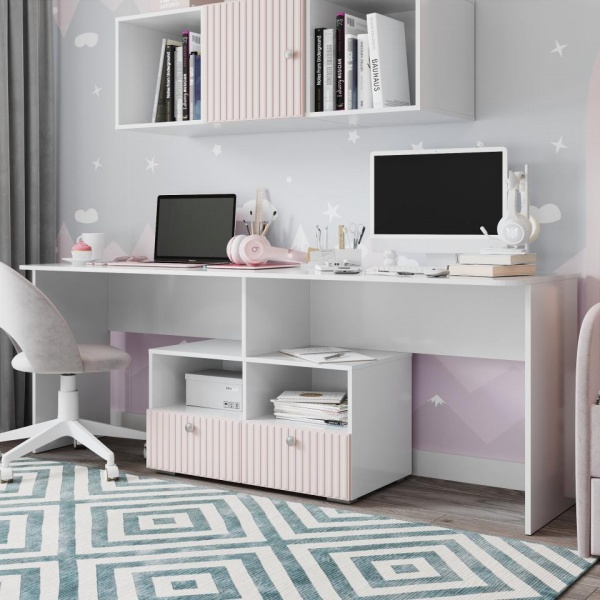 детский письменный стол