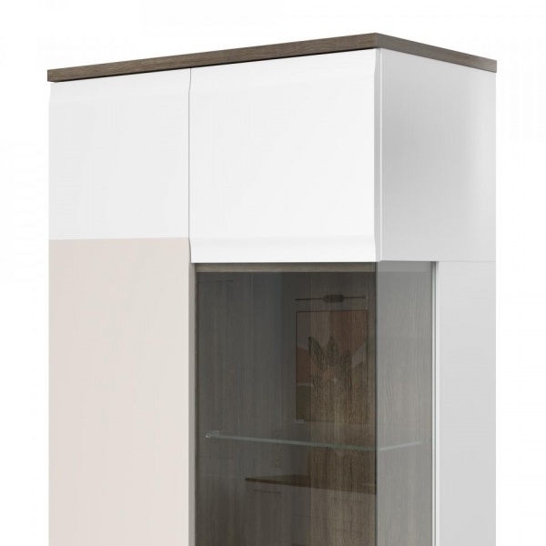 шкафы-витрины