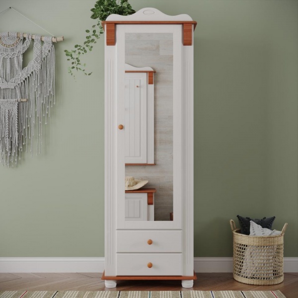 Распашные шкафы