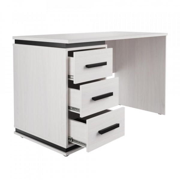 письменный стол в комнату