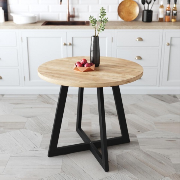 Обеденные столы